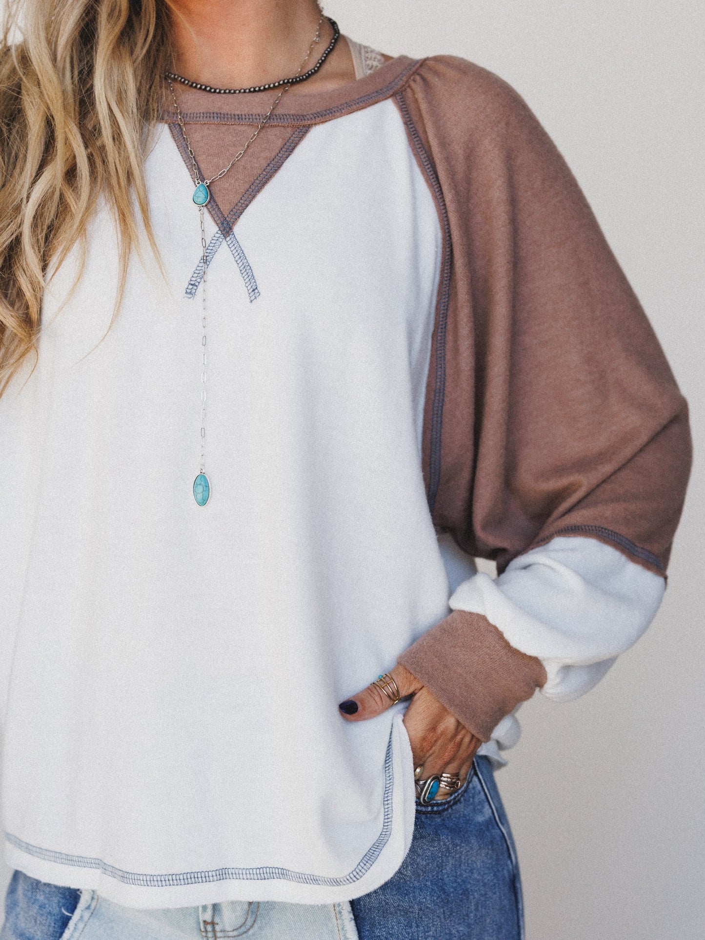 The Nest Jules Contrast Pullover Top - Off White Mocha