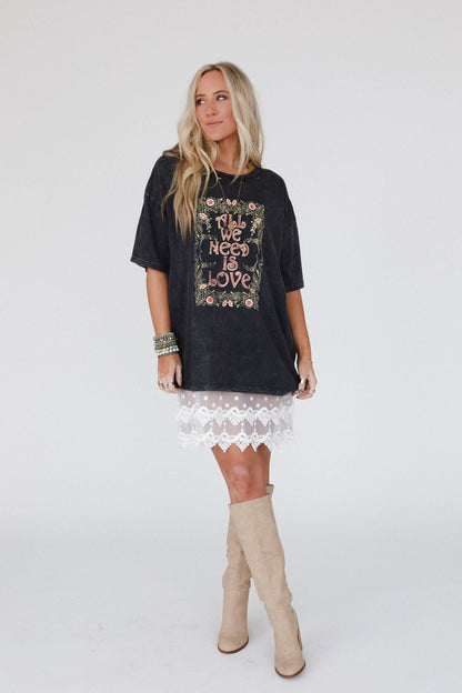 Share The Love Graphic Tee - Charcoal