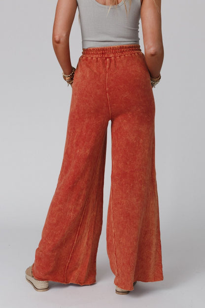 Relaxing Robin Wide Leg Pant - New Brick