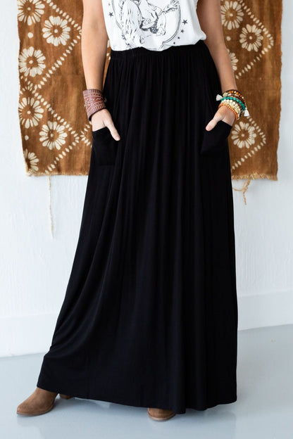 The Perfect Pocketed Maxi Skirt - Black