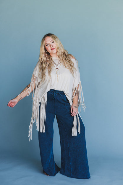 The Nest Showstopper Fringe Top - Oat