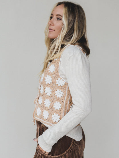 Moonflower Crochet Vest - Camel