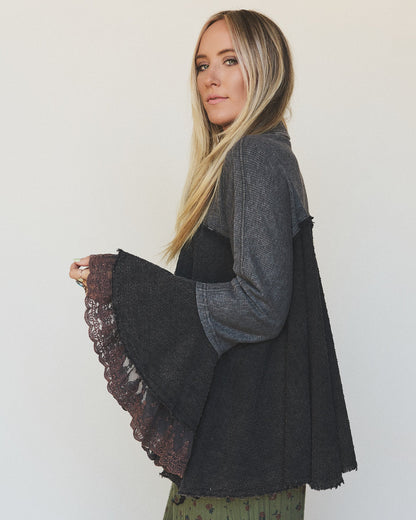 Flutter Fly Bell Sleeve Top - Black