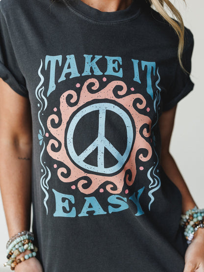 The Nest Take It Easy Graphic Tee - Pepper