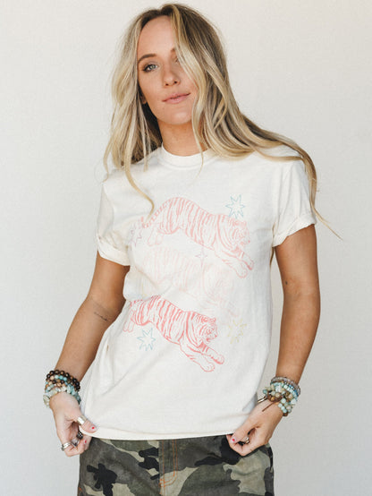 The Nest Tiger Power Graphic Tee - Ivory