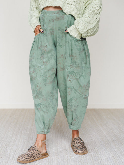 The Nest Nora Gathered Barrel Denim Pant - Olive Floral