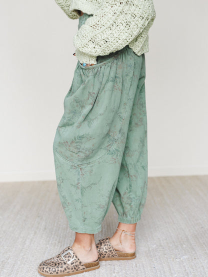 The Nest Nora Gathered Barrel Denim Pant - Olive Floral