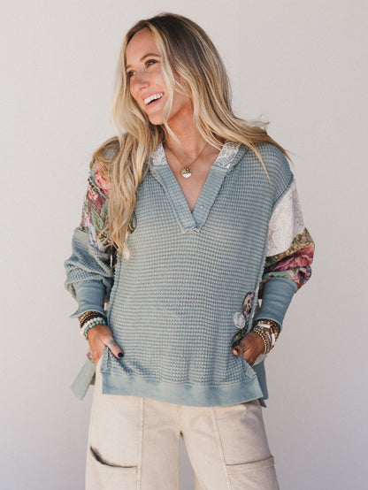 Seaside Roses Sweater - Seafoam