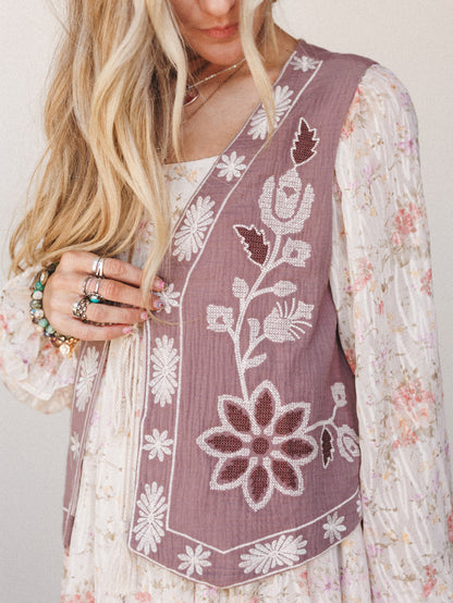 Clover Petals Vest  - Mushroom