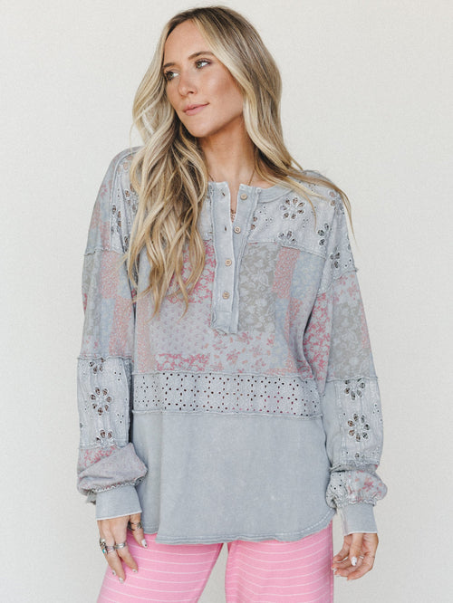 Life in Florals Tee - Light Ash