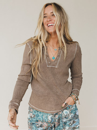 The Nest Off Duty Top - Brown
