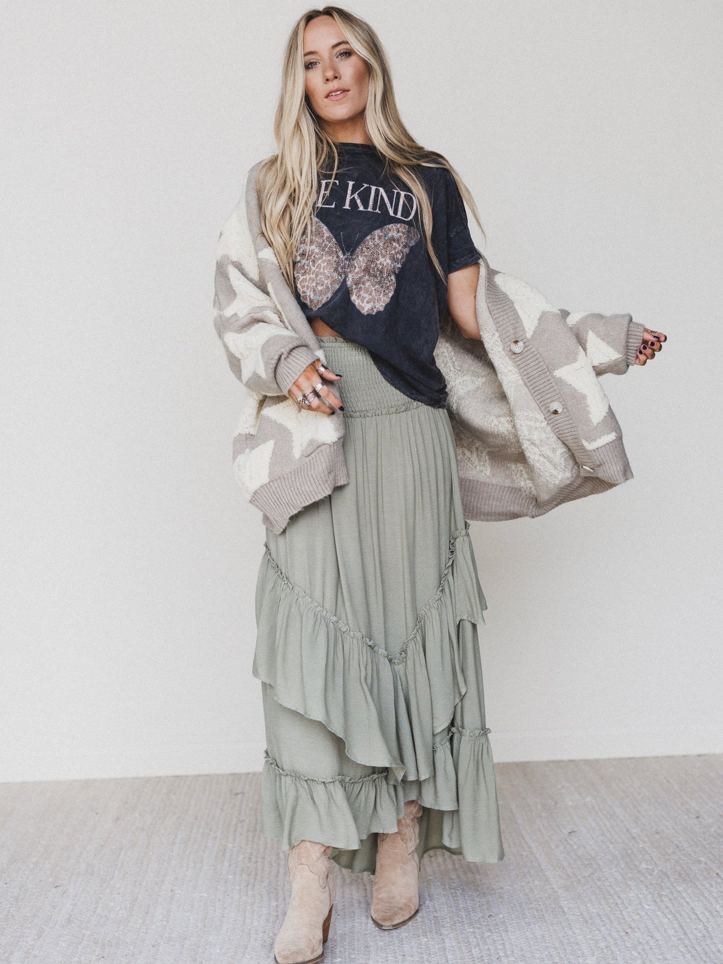 Be Kind Mineral Washed Graphic Tee - Charcoal