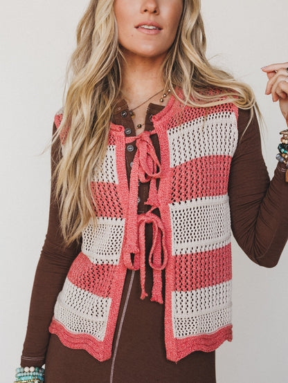 Wave Line Knit Vest - Coral Red