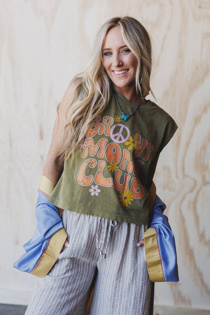 The Nest Groovy Moms Club Graphic Top - Faded Army