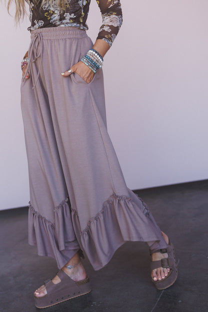 The Nest Serene Flow Ruffled Pants - Coco