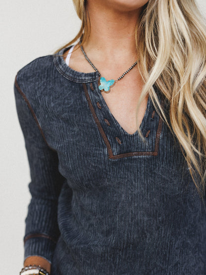 The Nest Off Duty Top - Charcoal