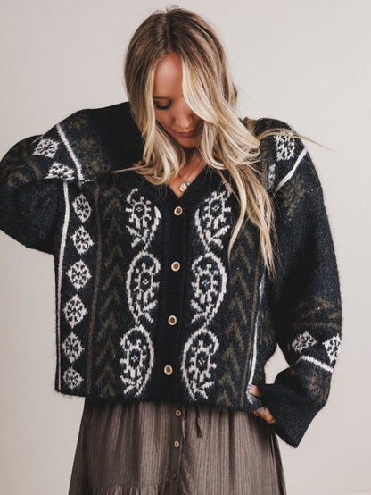 Fall Gaze Sweater - Black