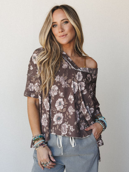 The Nest On The Go V Neck Ribbed Essential Tee - Brown