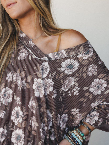 The Nest On The Go V Neck Ribbed Essential Tee - Brown