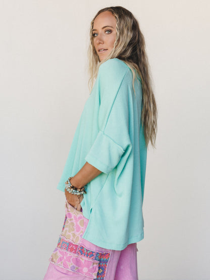 The Nest On The Go V Neck Ribbed Essential Tee - Cabbage