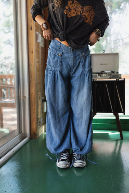 East Bay Loose Fit Cargo Jeans - Blue Dark Wash