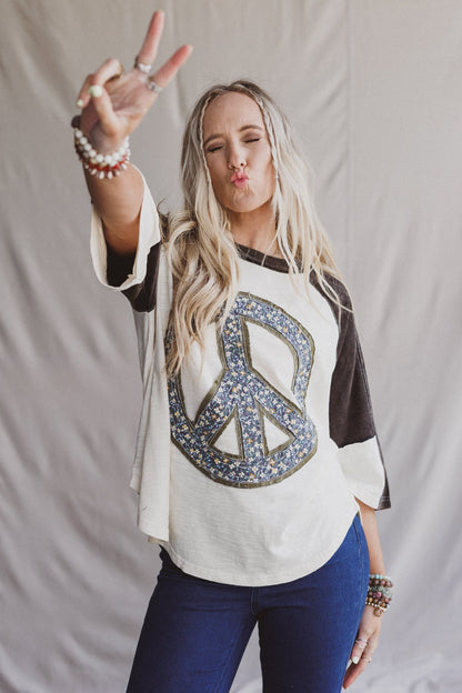 The Nest Peaceful Contrast Top - Navy Ivory