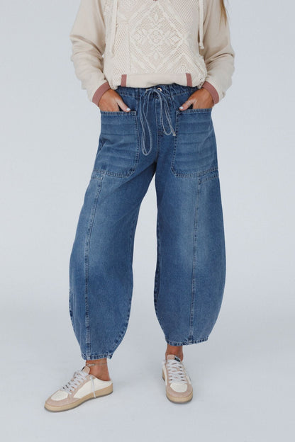 Above It All Barrel Jeans - Medium Wash