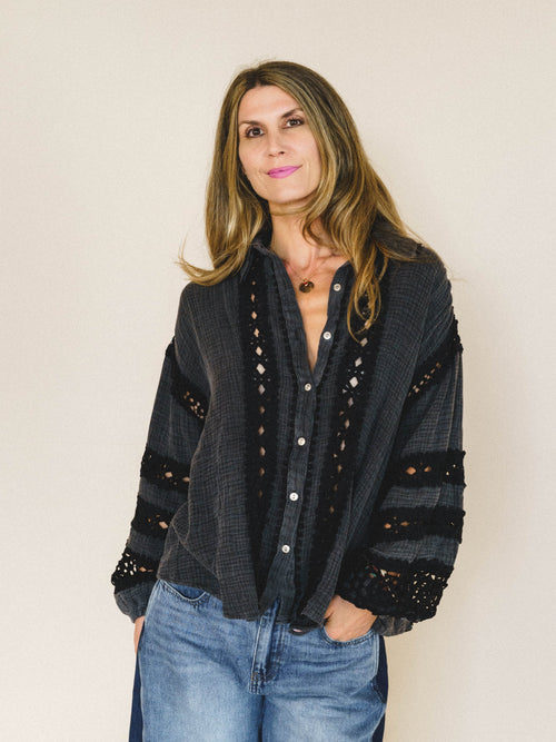 Hideout Button Up Top - Black