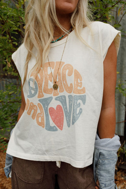 The Nest Groovy Love Graphic Top - Cream