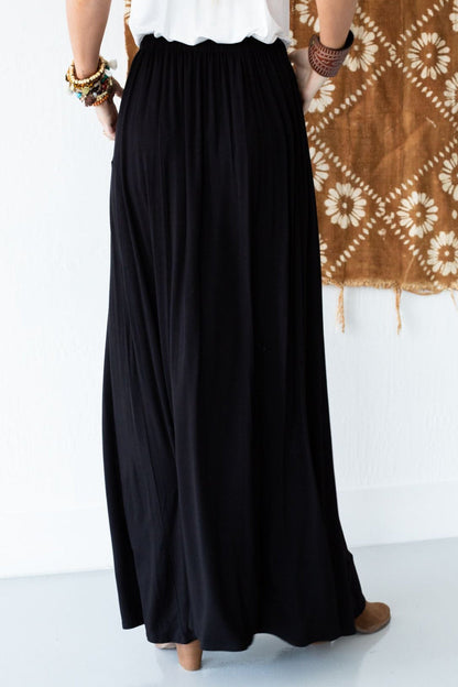 The Perfect Pocketed Maxi Skirt - Black