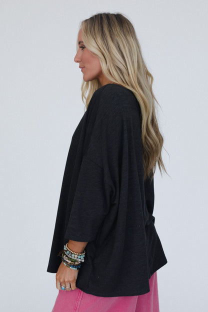 The Nest Sunday Stroll Oversized Tee - Black