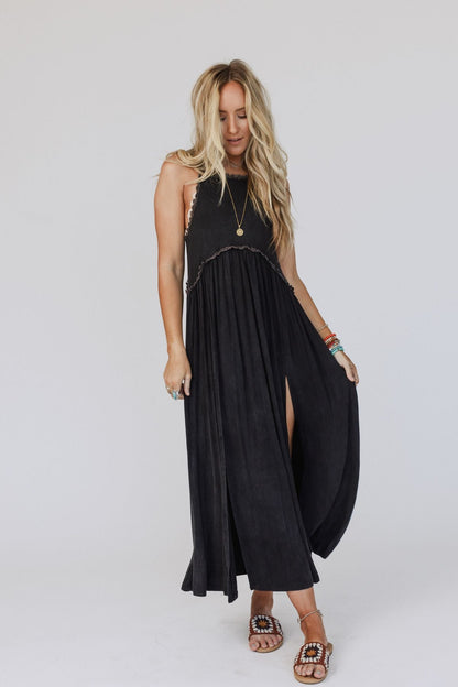 Daisy Chain Maxi Dress - Black