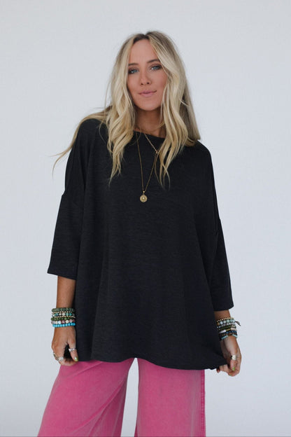 The Nest Sunday Stroll Oversized Tee - Black