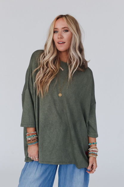 The Nest Sunday Stroll Oversized Tee - Olive